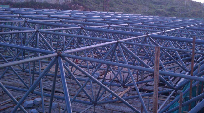 德州概述网架加工中对钢材的质量的过细恳求